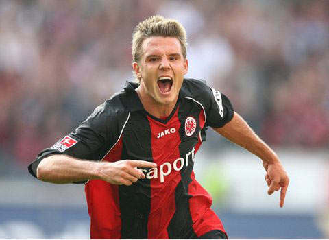 諾伊爾依然 諾伊爾依然